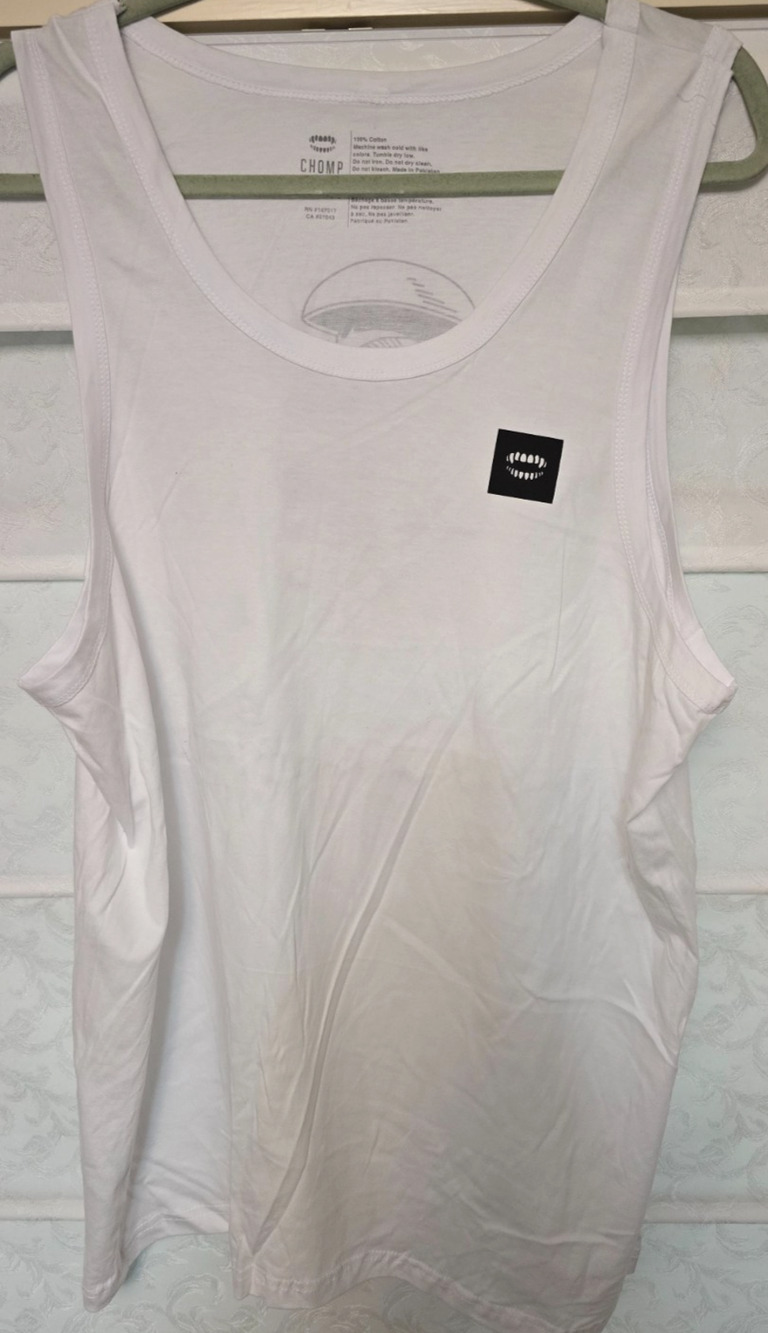 Chomp Brand Tank Top Mens XL White Brain Waves Skull Surf Graphic Shirt NEW